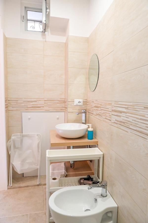 Dimora Lilina Apartment Bari Exterior photo